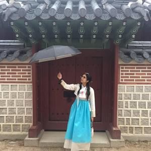 Meet your Posher, Shalmali